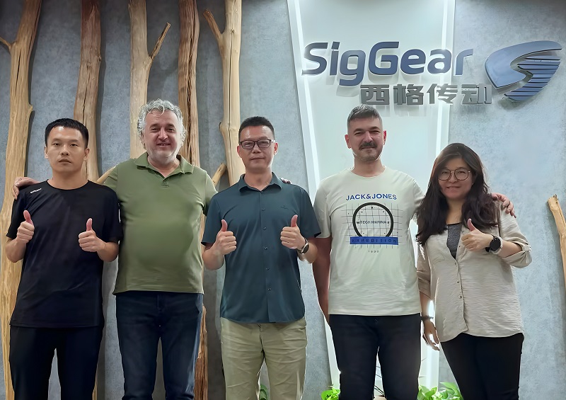 土耳其客戶來訪，共話扁平化關(guān)節(jié)減速電機(jī)農(nóng)業(yè)新未來